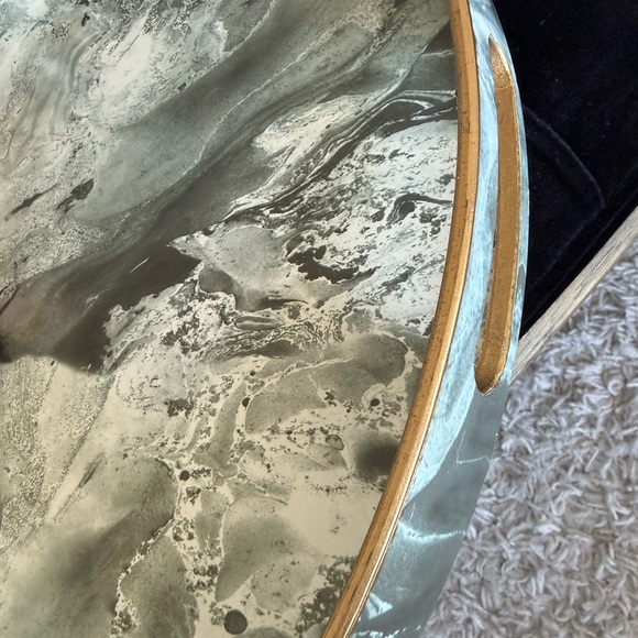 Marble Patterned Round Tray - Picture 4 of 5